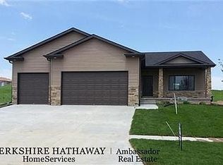 9030 Blacksmith Rd, Lincoln, NE 68507