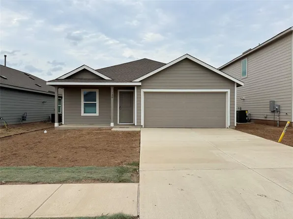 120 W London Dr, Maxwell, TX 78656