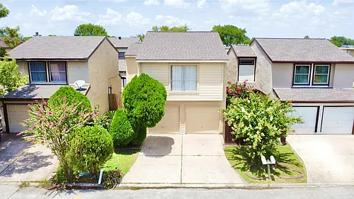 12504 Autumn Leaf Ln Photo 1