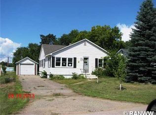 606 Lake St, Pepin, WI 54759