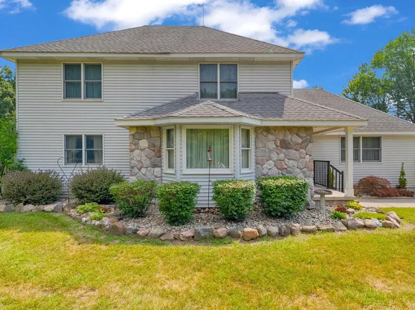 3644 Connie Ln, Fort Gratiot, MI 48059