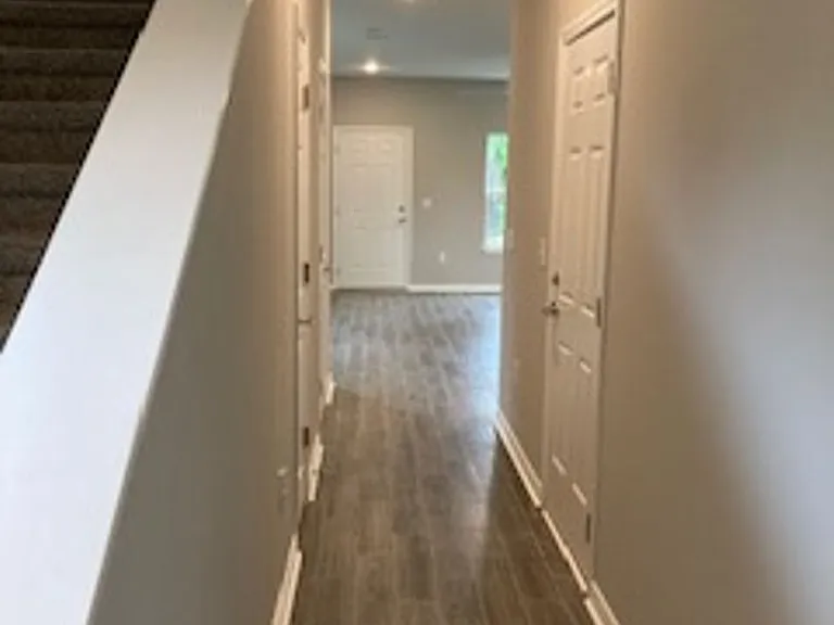 1827 Balboa Ave — Photo 17