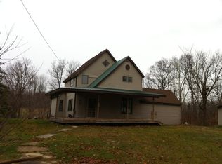 220 W Maple St, Camden, MI 49232