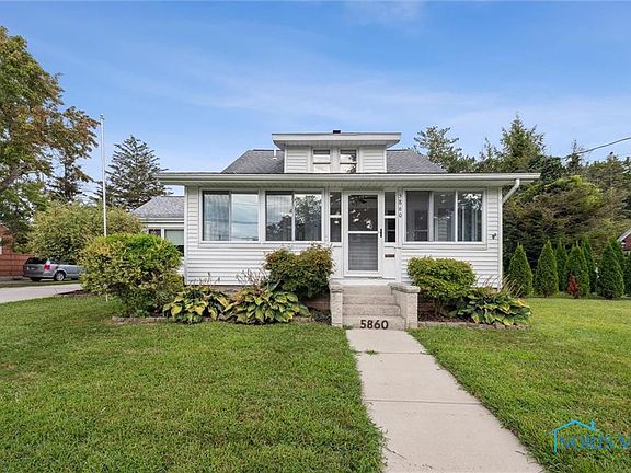 3rd image of 5860 Garden Park Dr