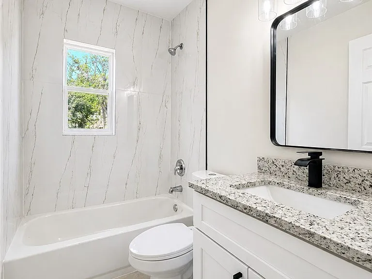 4426 Poinsettia St — Photo 10