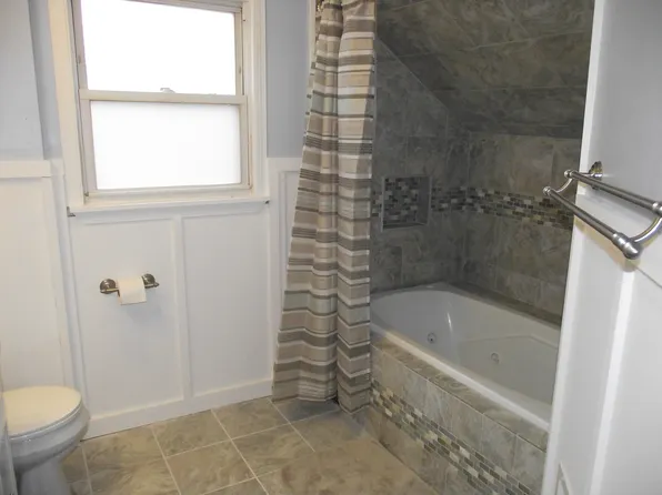 3541 Dixie Dr, Toledo, OH 43611