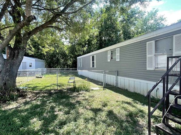 14146 Interstate Highway 35 S Trailer 40