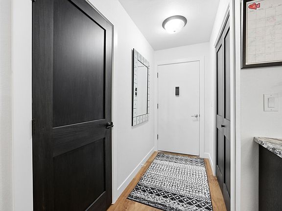 2nd image of 511 Caddy Ave
