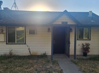 12607 Lone Oak Rd #B, Waterford, CA 95386