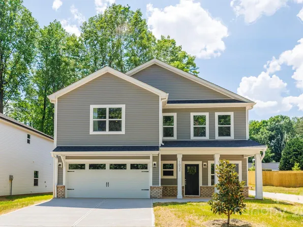 1032 Dooley Dr, Charlotte, NC 28227