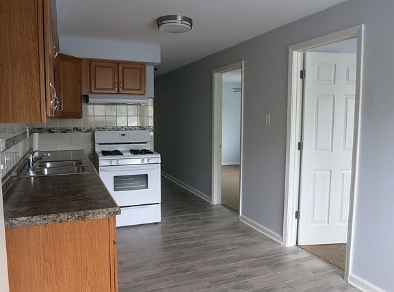2nd image of 264 E Lake St APT 1E