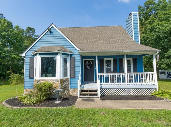 4429 McIlwaine Dr, North Dinwiddie, VA 23803