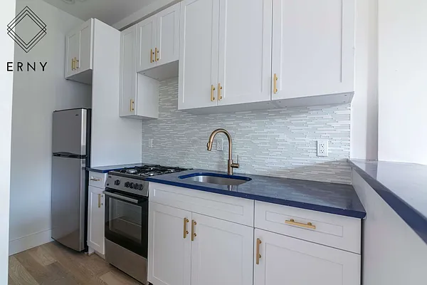 Rented by ERNY LLC | media 20