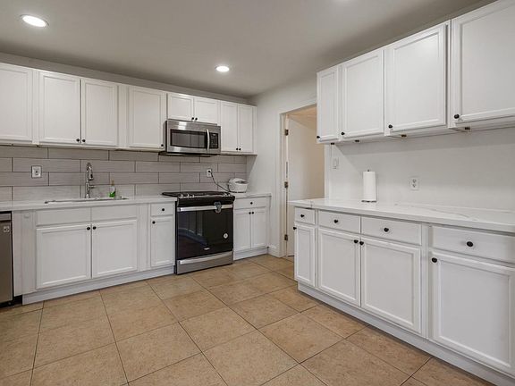 3rd image of 644 Alamos Avenue