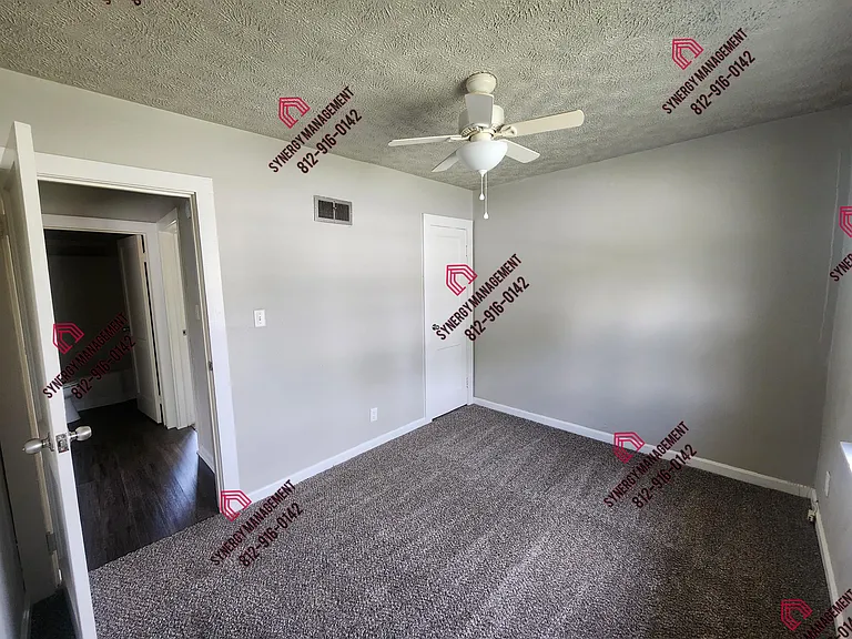 2051 Covert Ave #B — Photo 6