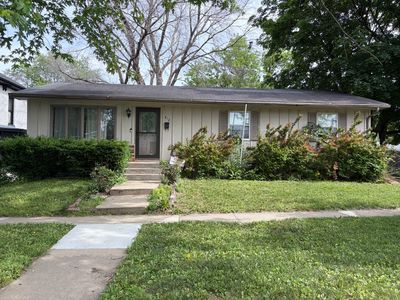 812 10th St, De Witt, IA, 52742