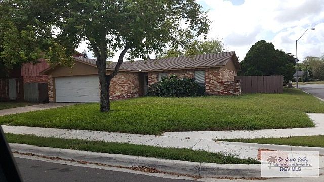 1st image of 30 Wood Hollow Dr