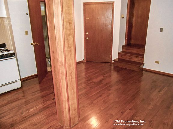 3rd image of 4535 N Leavitt St #4541