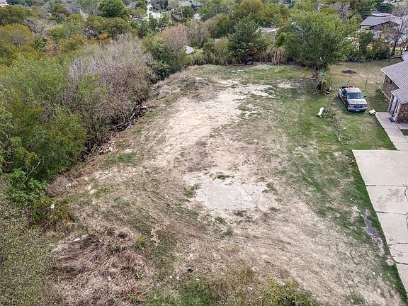 2nd image of 1316 Blalock Ave