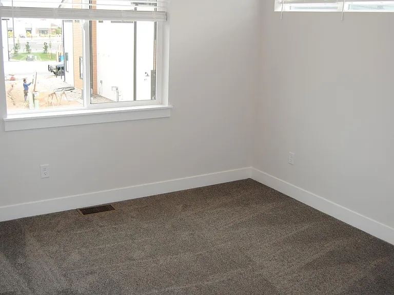 2402 49th Avenue Ct #16 — Photo 17