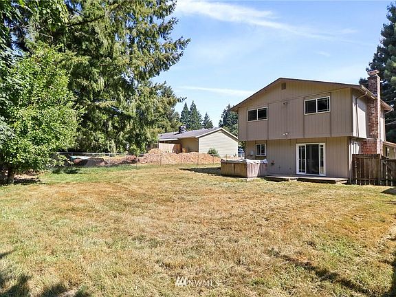 5th image of 1318 22nd Ave SE