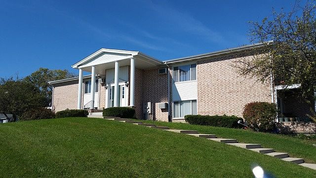 1st image of 601 Dean Dr APT 1