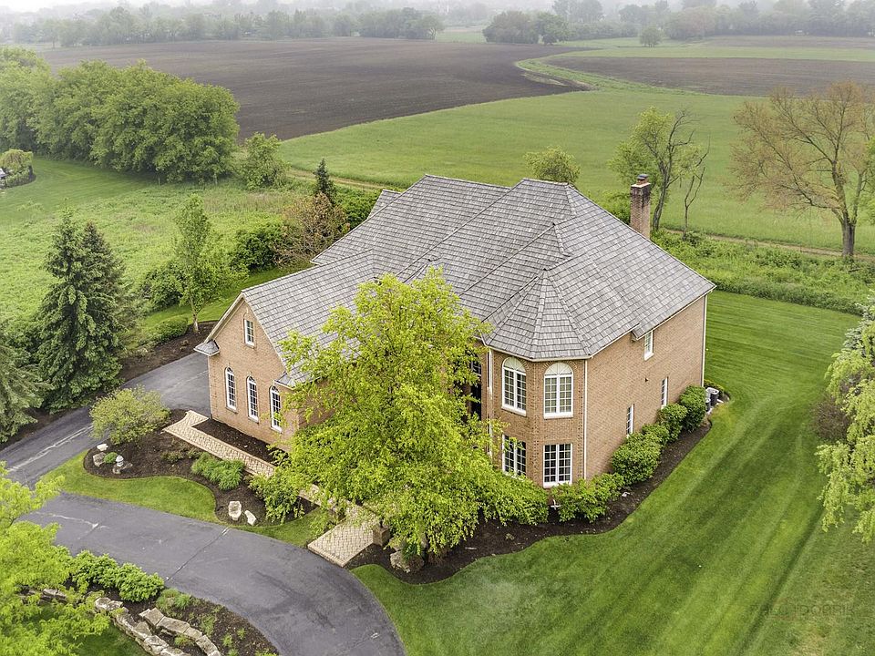 1st image of 4907 Clover Ct