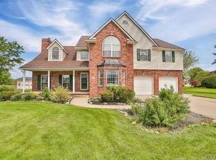 6755 Aiken Rd, Lockport, NY 14094