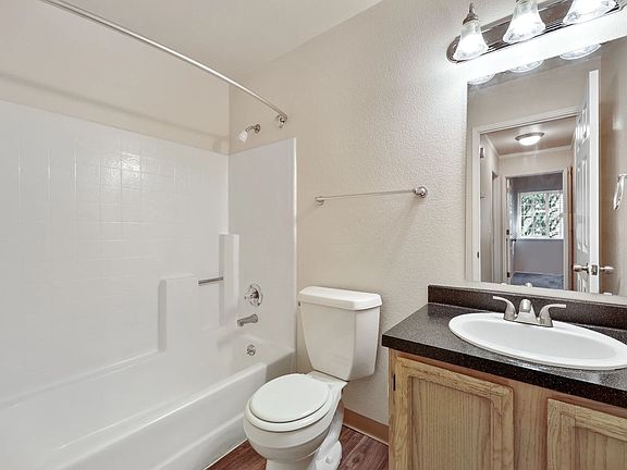 5th image of 3873 NW Fairway Ln #3895-201