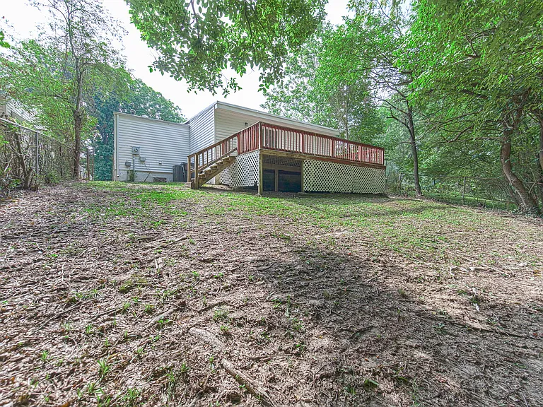 1208 Louis Ln — Photo 19