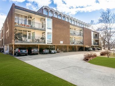 6121 W Higgins Ave APT C2, Chicago, IL, 60630