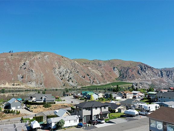 4th image of 565 Entiat Place