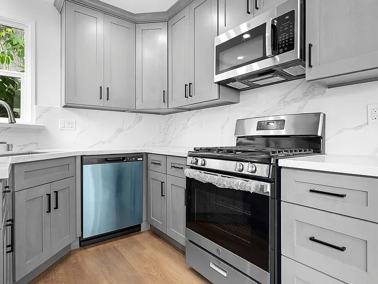 314 W Cedar Ave — Photo 18