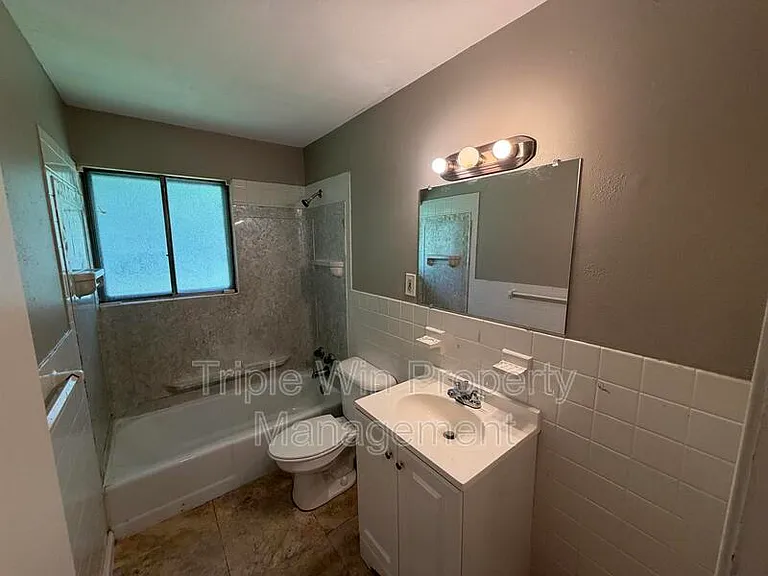 10329 Chesley Dr — Photo 20