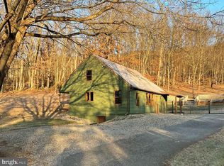 910 Linden Ln, Dauphin, PA 17018