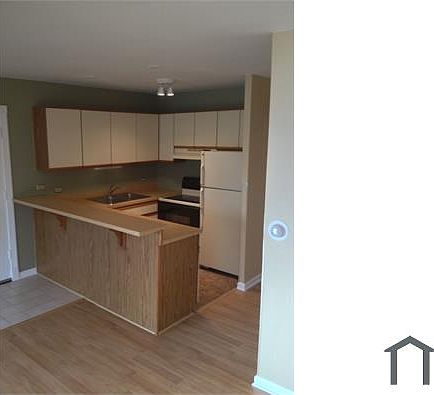 2nd image of 5501 E Lake Dr APT C