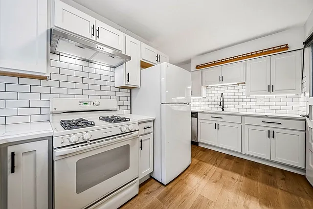 1307 Summit Dr — Photo 1