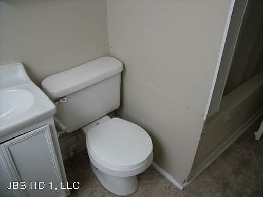 3rd image of 2520 7th Ave