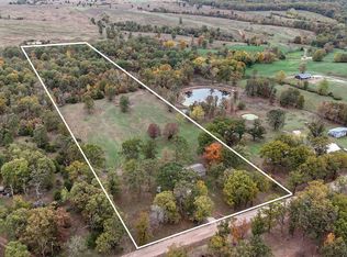 2582 River Rd, Marshfield, MO 65706