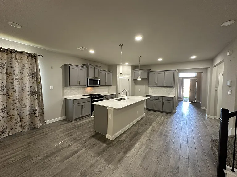 15800 Bronte Ln — Photo 5