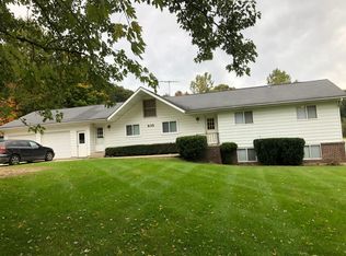 835 N Littlefield Rd APT B, Weidman, MI 48893