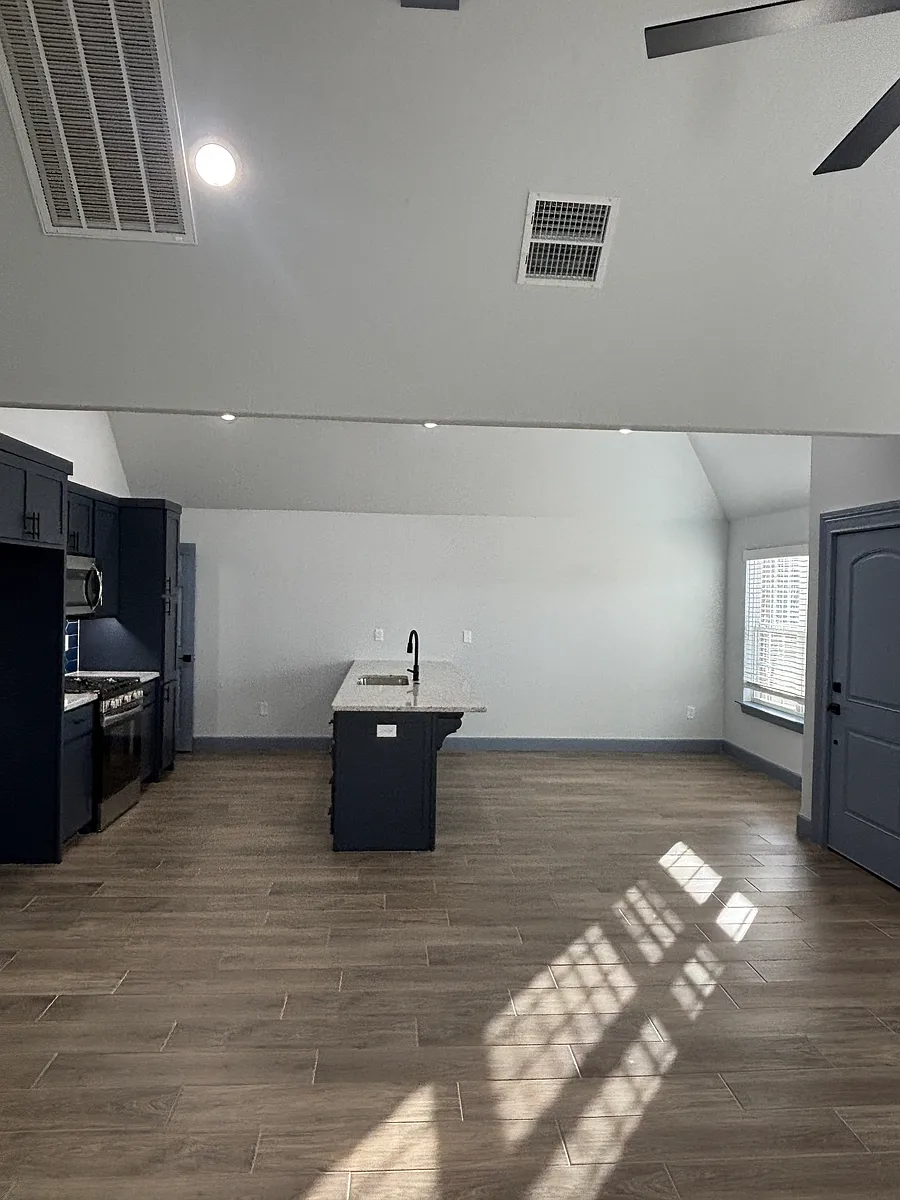 Building Photo - 3200 SW Lovely Ln