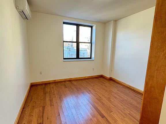2nd image of 927 55th St #3B