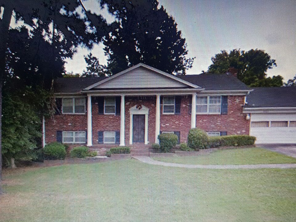 Large 4/2 Beautiful Home!!