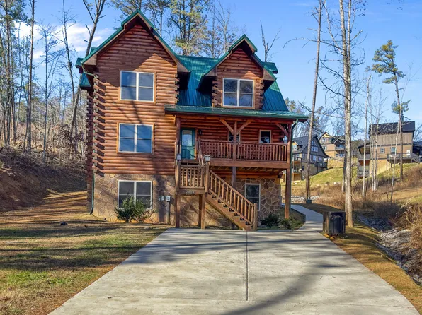 2804 Murray Ridge Rd, Sevierville, TN 37876