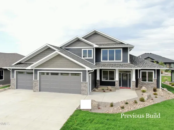 6009 Crested Butte Rd, Bismarck, ND 58503