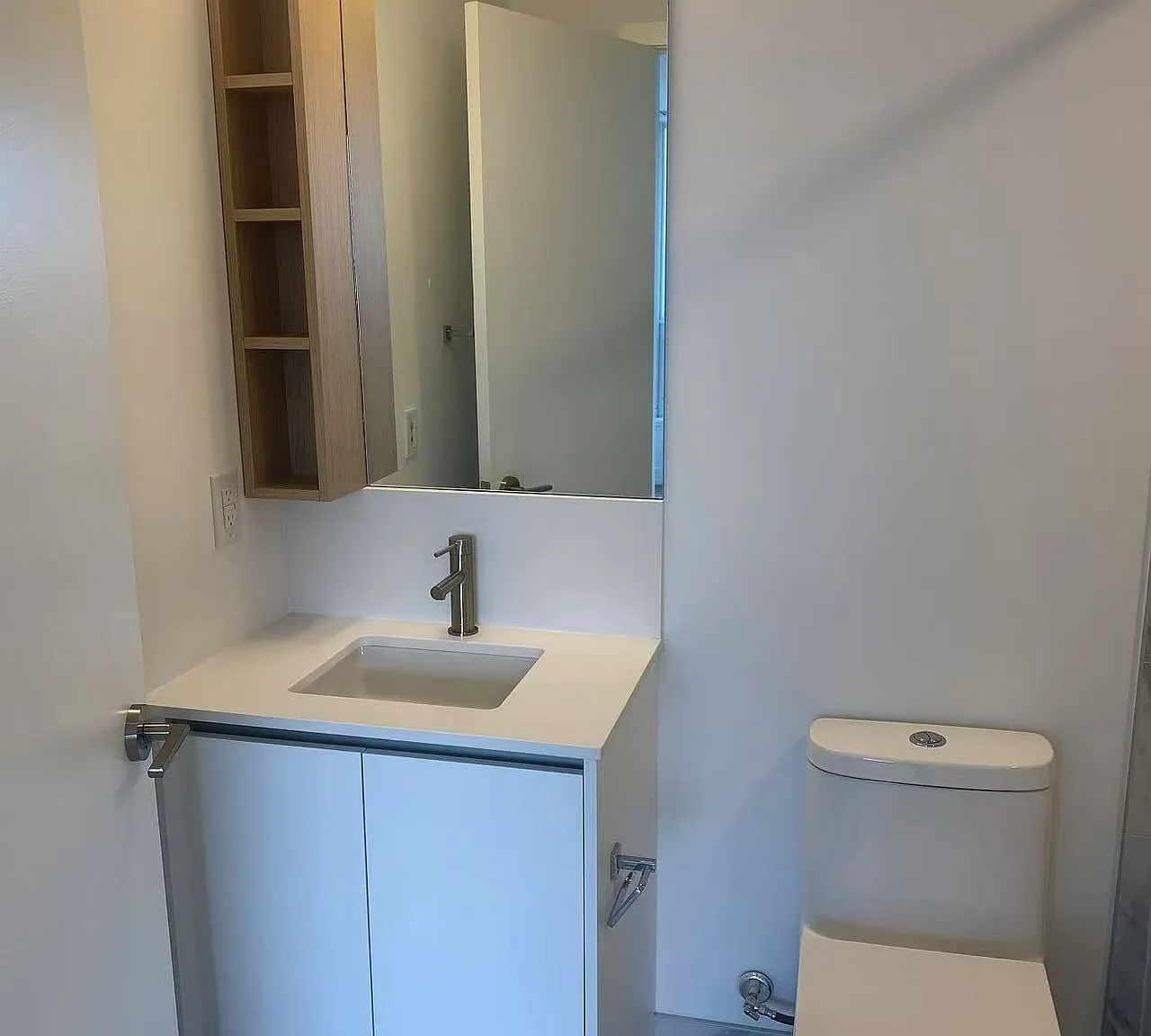 2 bed, $2,400 — Photo 4