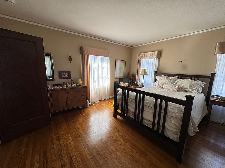 2856 Lincoln Ave — Photo 8