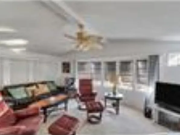 6916 E Bayou Ln, Bradenton, FL 34207