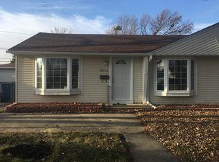 8846 S Corcoran Rd, Hometown, IL 60456